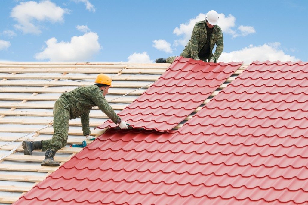 how to fix your own roof